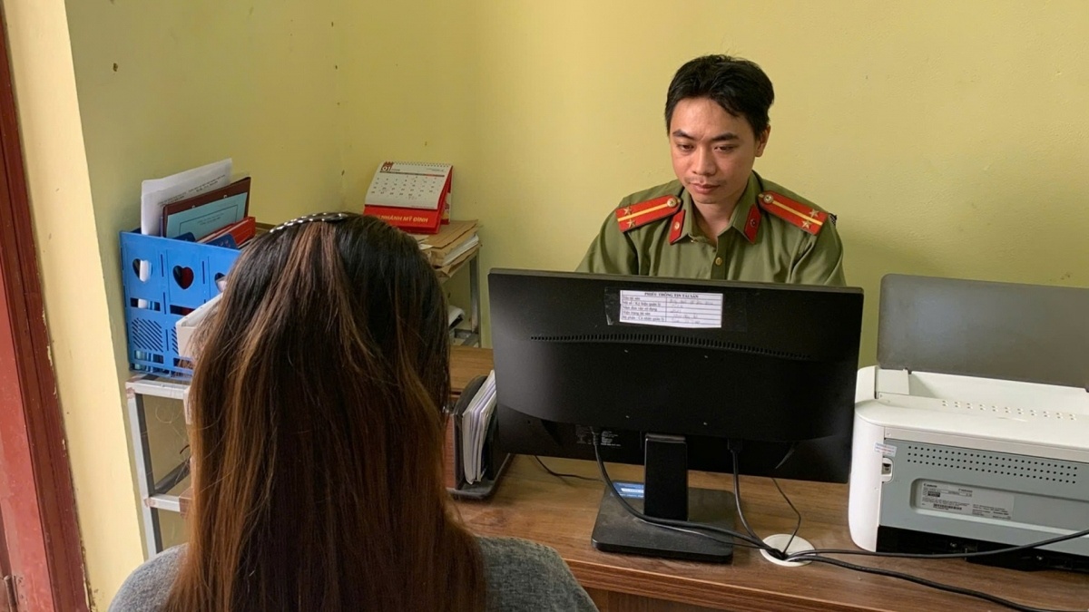 Xu ly nhieu truong hop dang tin sai su that tren mang xa hoi hinh anh