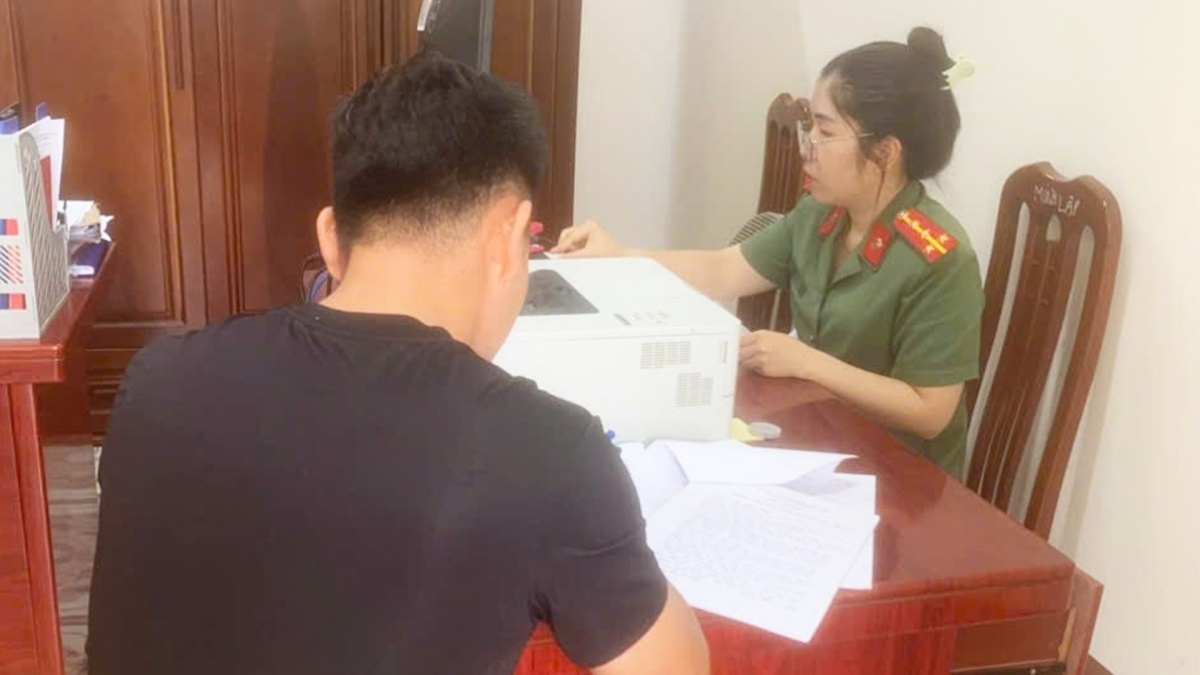 Xu phat hanh vi xuc pham luc luong CAND tren mang xa hoi o Thai Nguyen hinh anh