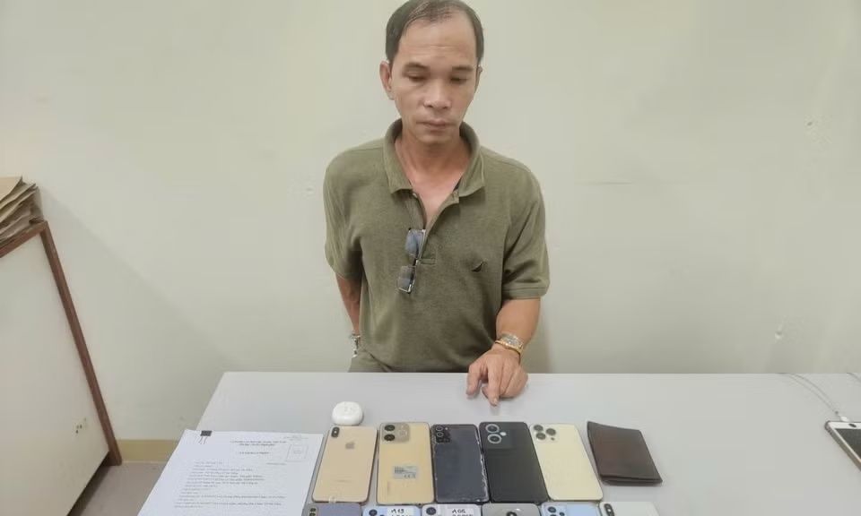 Tom gon doi tuong gay hon 20 vu trom tai benh vien o Da Nang hinh anh