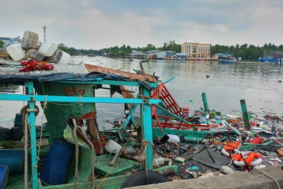Chay, no tau ca tai Ben pha Tac Cau (An Giang), 7 nguoi bi thuong hinh anh