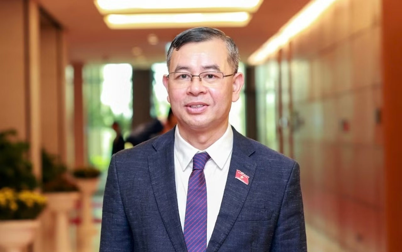 Bo truong Tai chinh Ngo Van Tuan nhan them nhiem vu hinh anh