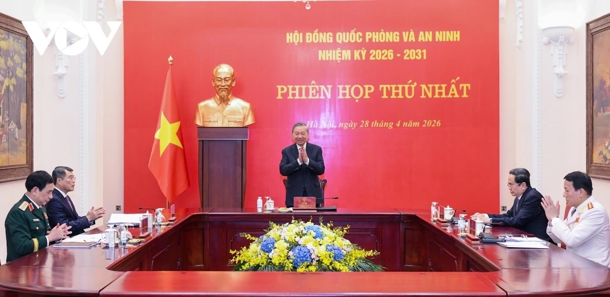 Hoi dong Quoc phong anh 1
