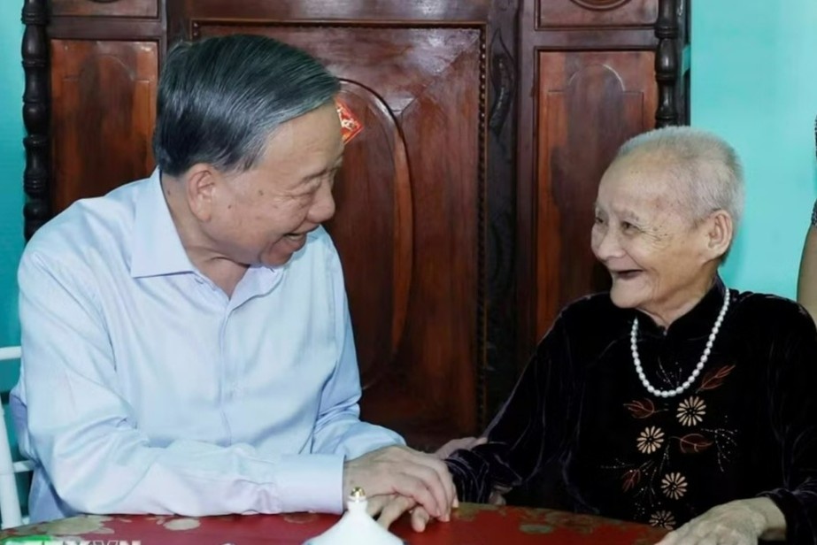 Tong Bi thu, Chu tich nuoc To Lam tham Me Viet Nam Anh hung tai TP.HCM hinh anh