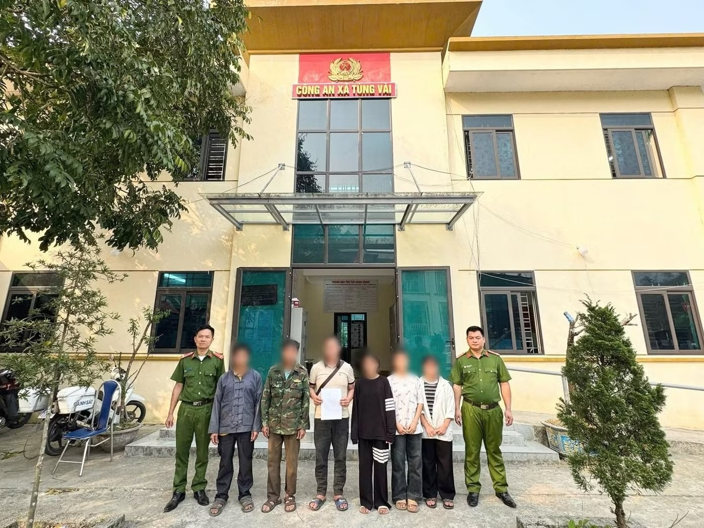 viec nhe luong cao anh 2