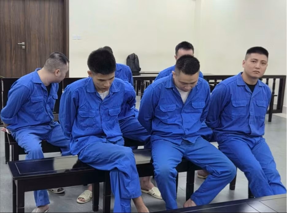 3 thieu nu bi mua di ban lai, nhieu lan hinh anh