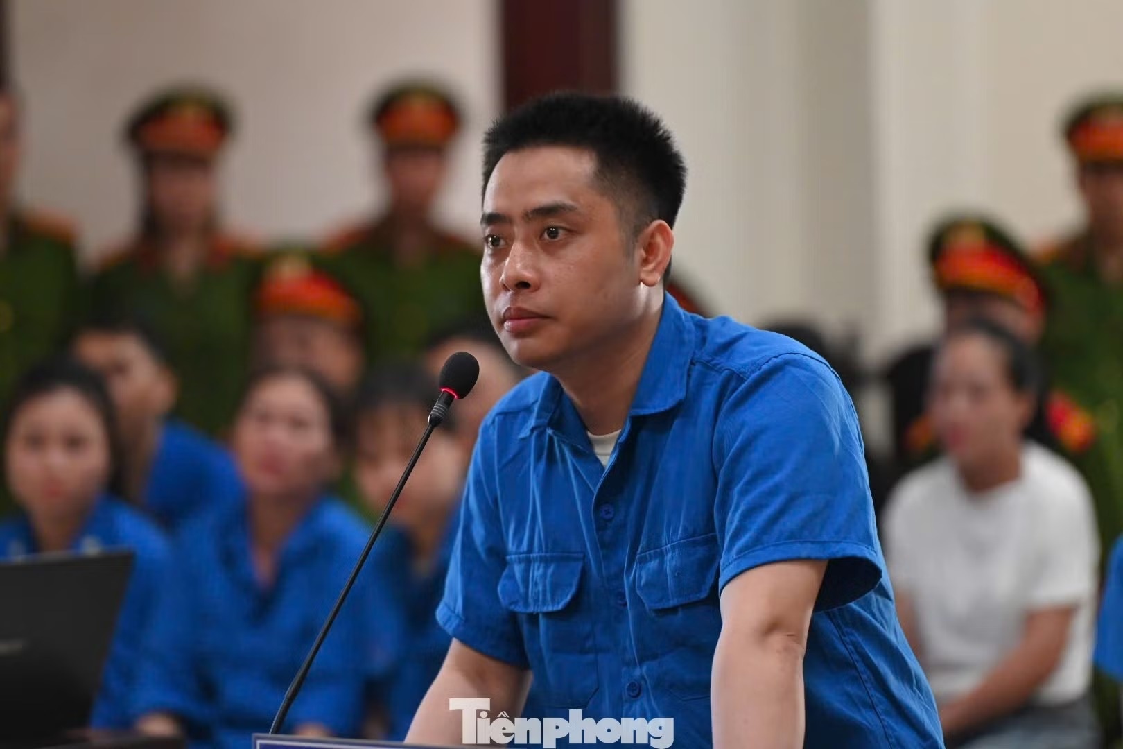 bui dinh khanh anh 1