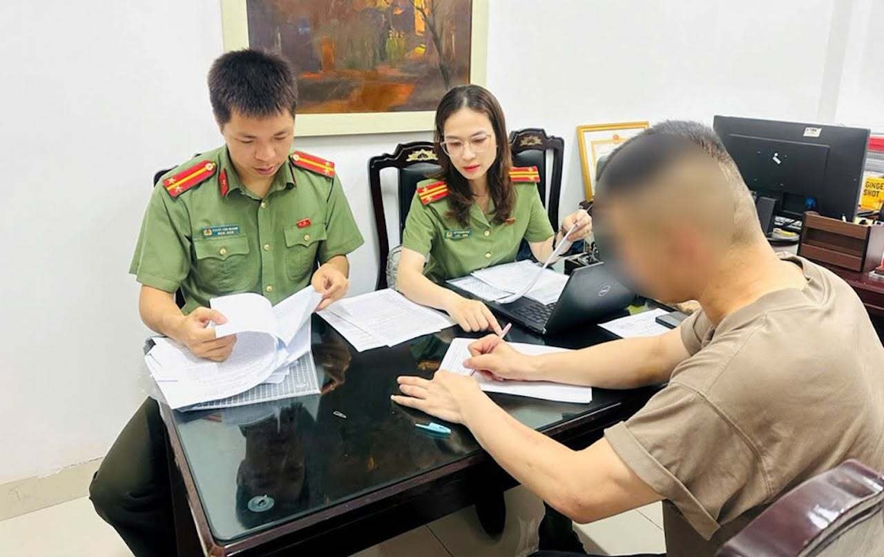 thi hoa hau chui anh 1