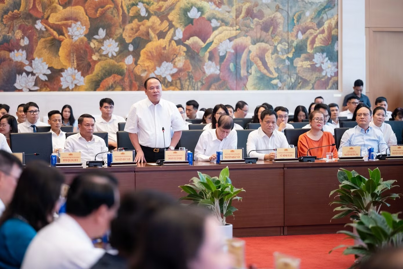 Bao chi anh 4
