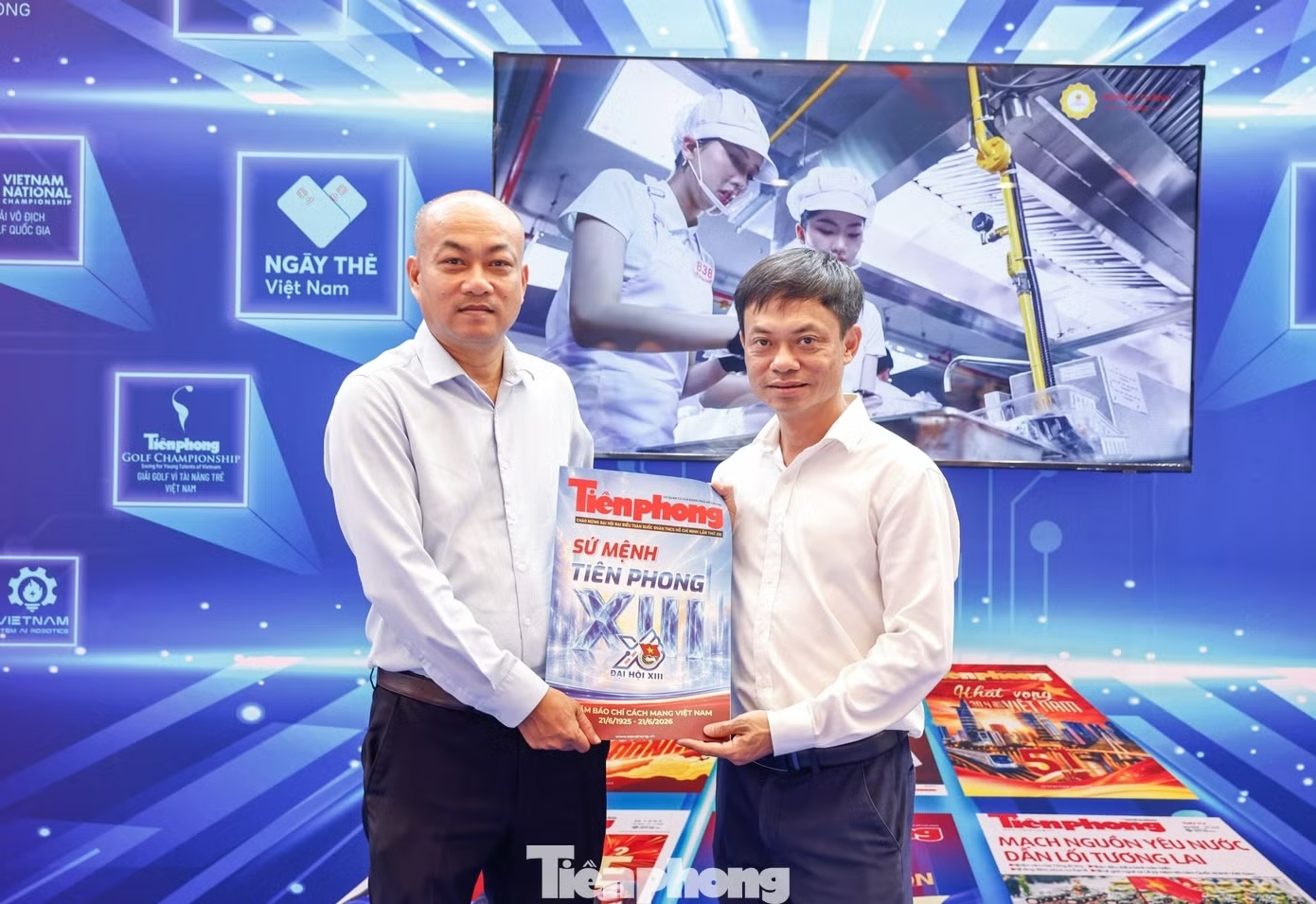 Người làm báo ảnh 12 Nguoi lam bao anh 12