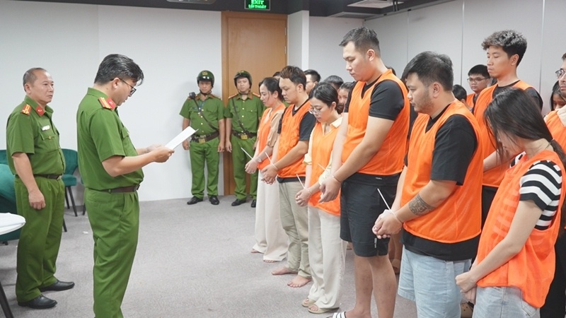 Bat Ngo Quang Chien, ong chu cong ty trong vu an 'lua dao ky nghi' hinh anh