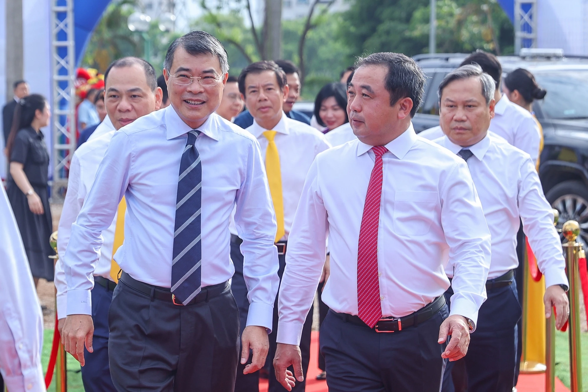 Thu tuong du le khoi cong 5 tuyen duong sat, 3 du an nha o cho thue tai Ha Noi hinh anh
