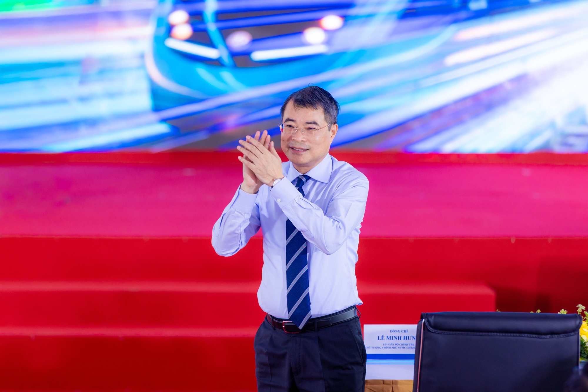 Thu tuong Le Minh Hung anh 2
