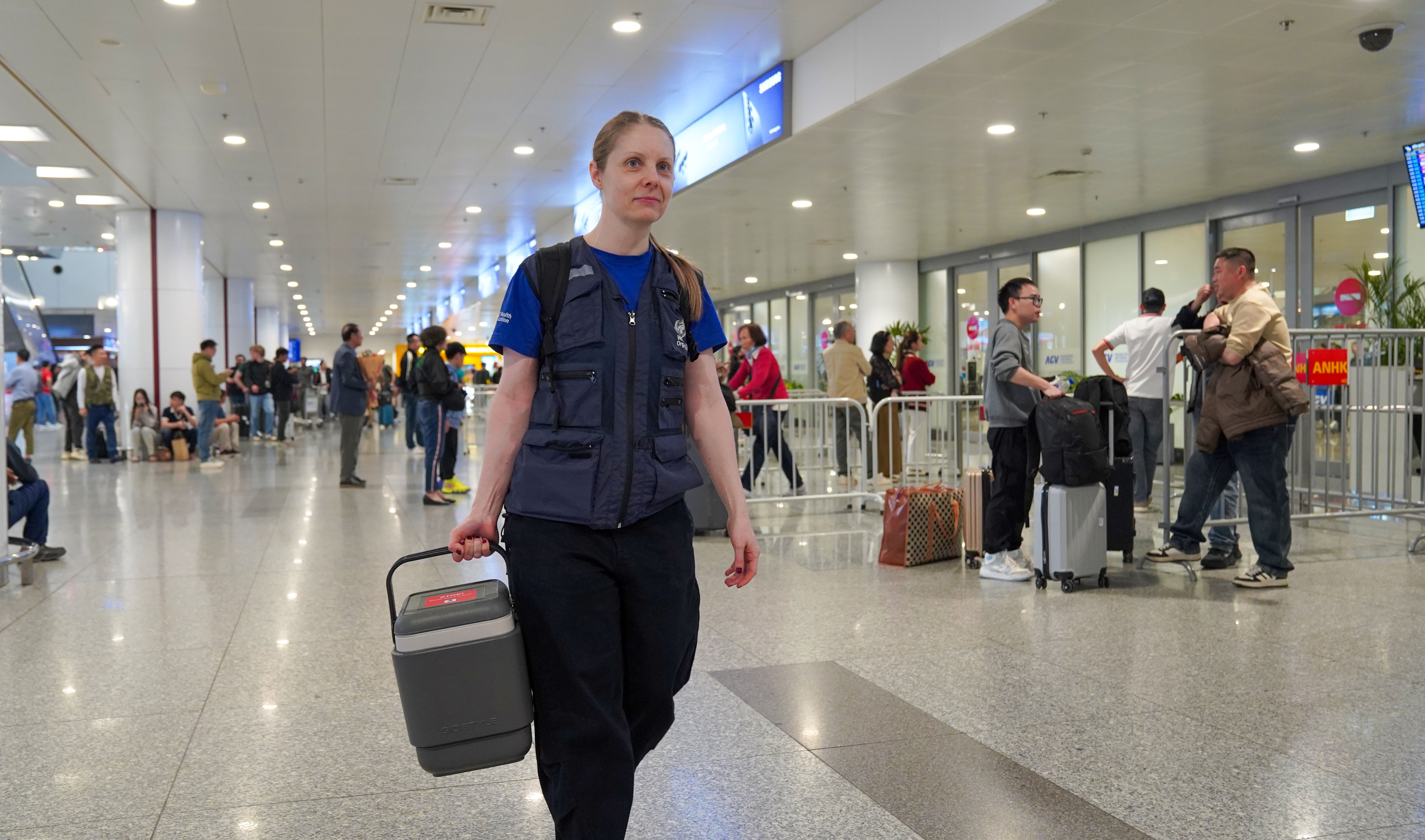 Chuyen bay dac biet dua 5 lo thuoc tien ty, hiem hon vang ve Da Nang hinh anh