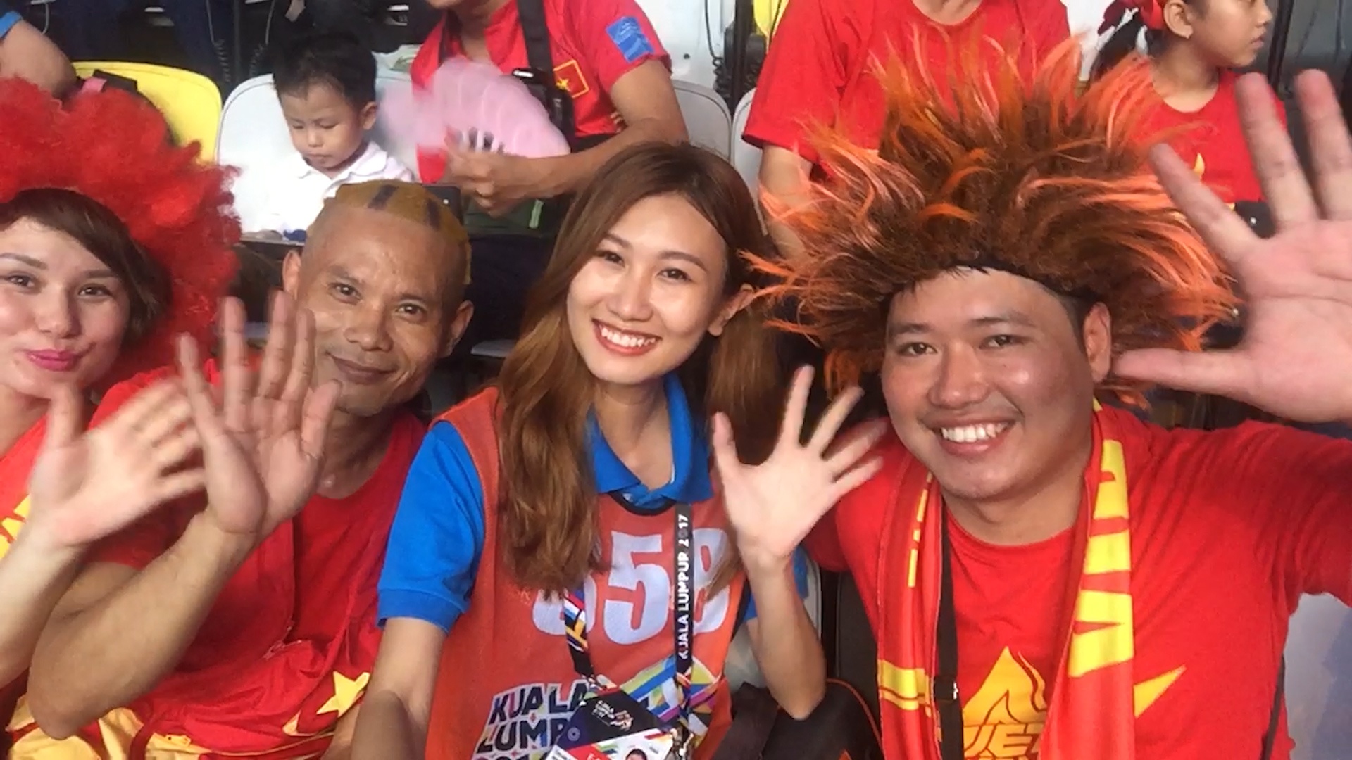 Co dong vien Viet Nam doi mua tham du khai mac SEA Games 29 hinh anh