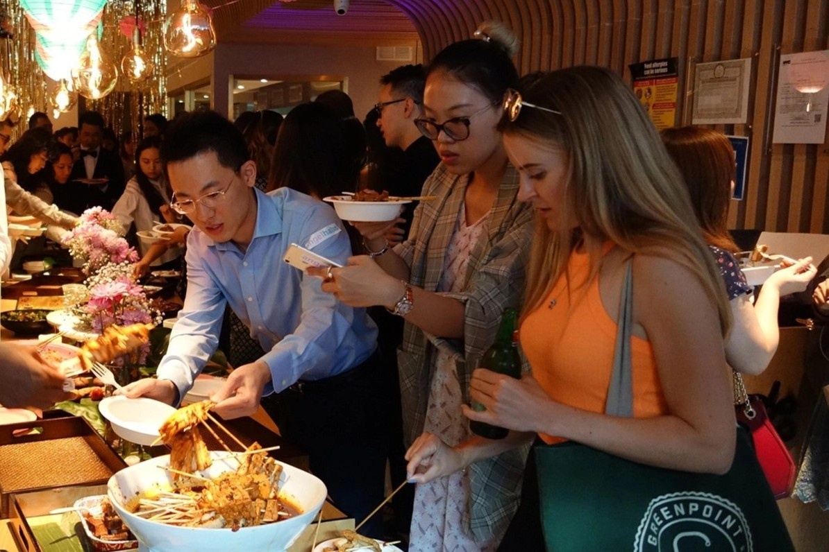 Buffet tro lai o Trung Quoc hinh anh