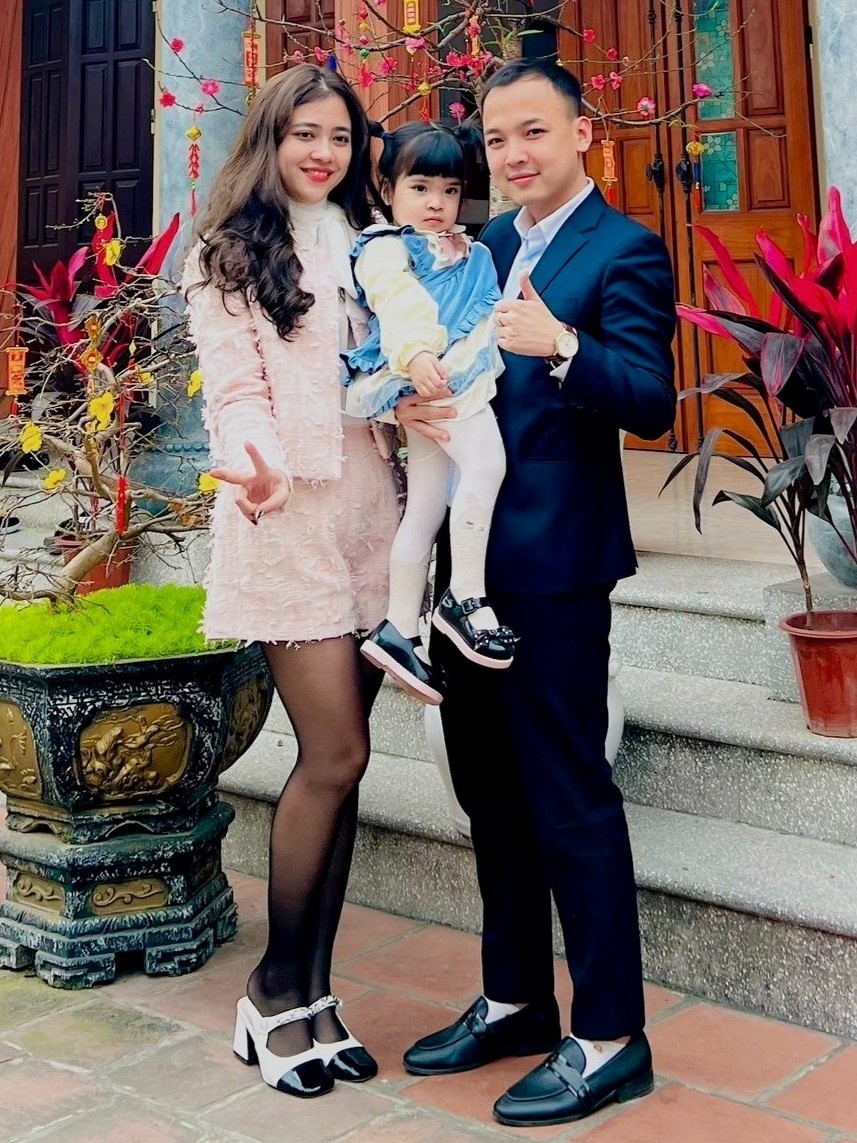 phuong tien,  do cong nghe,  vo chong,  chi tieu anh 2