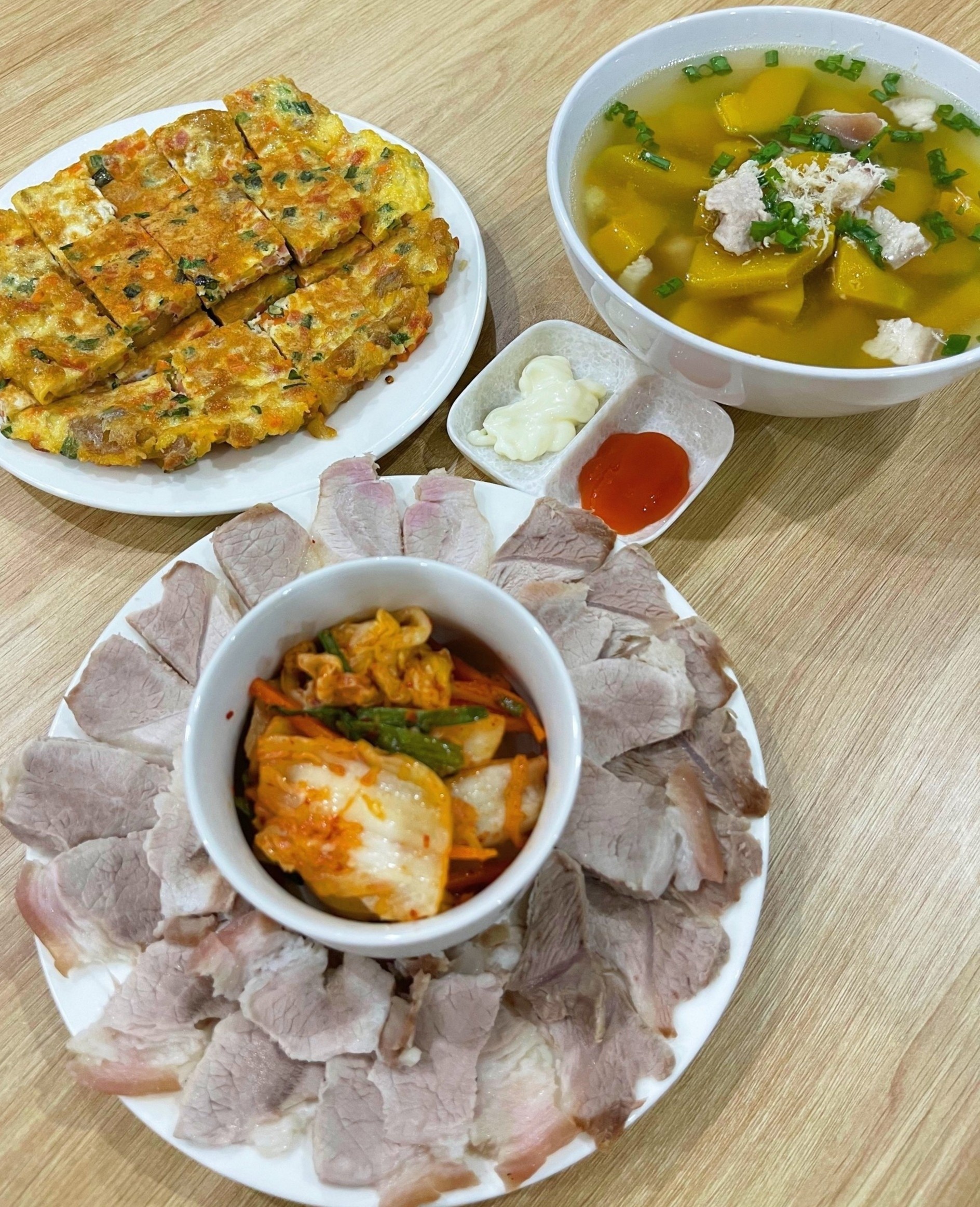 Mâm cơm gia đình ảnh 9 Mam com gia dinh anh 9