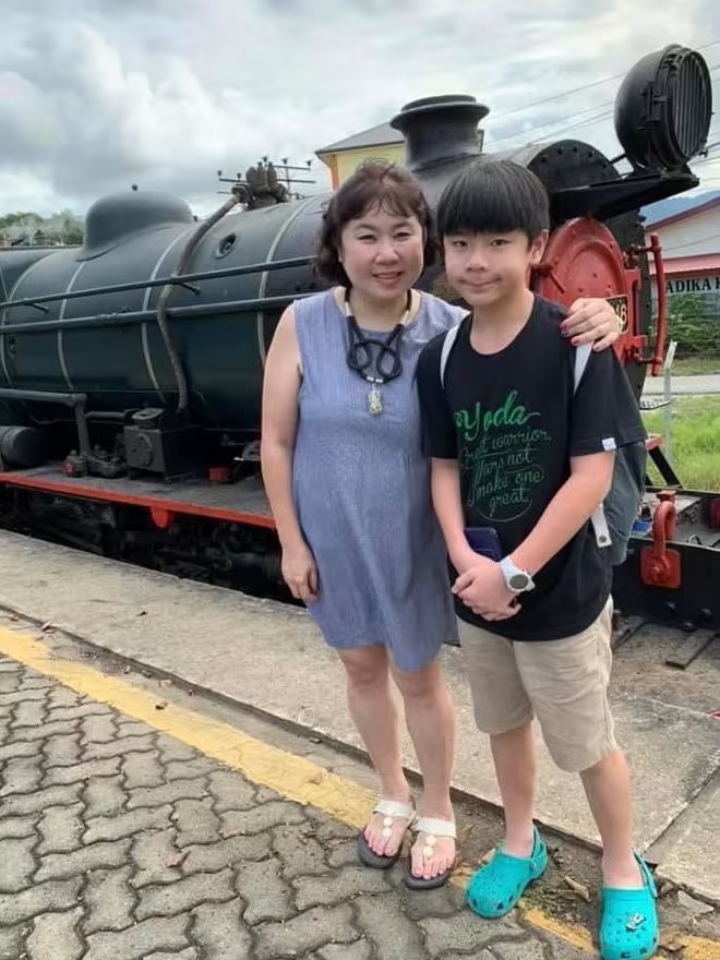 Du lich cung con anh 2