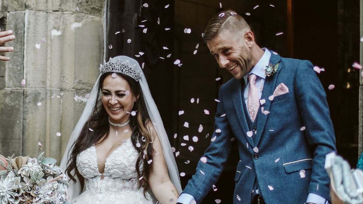 Le cuoi toan do phe lieu cua cap doi yeu nhau tu thoi nien thieu hinh anh