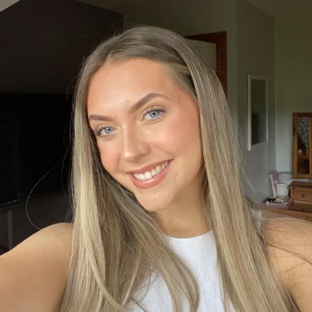 Song chung voi gia dinh anh 1