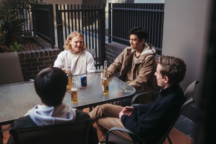 Ap luc khi song rieng anh 2