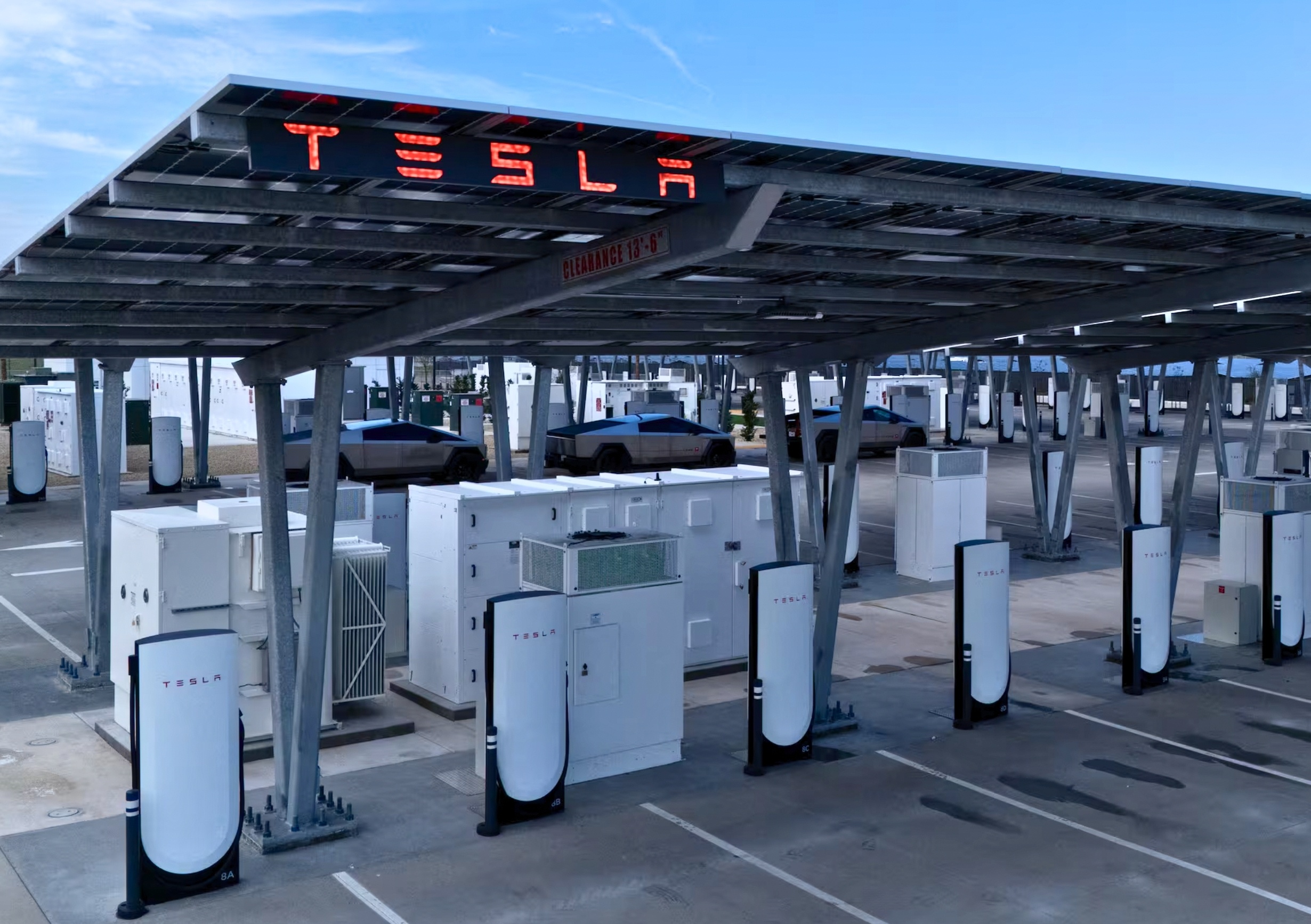 Tesla se chi 2,9 ty USD mua thiet bi san xuat pin mat troi Trung Quoc hinh anh