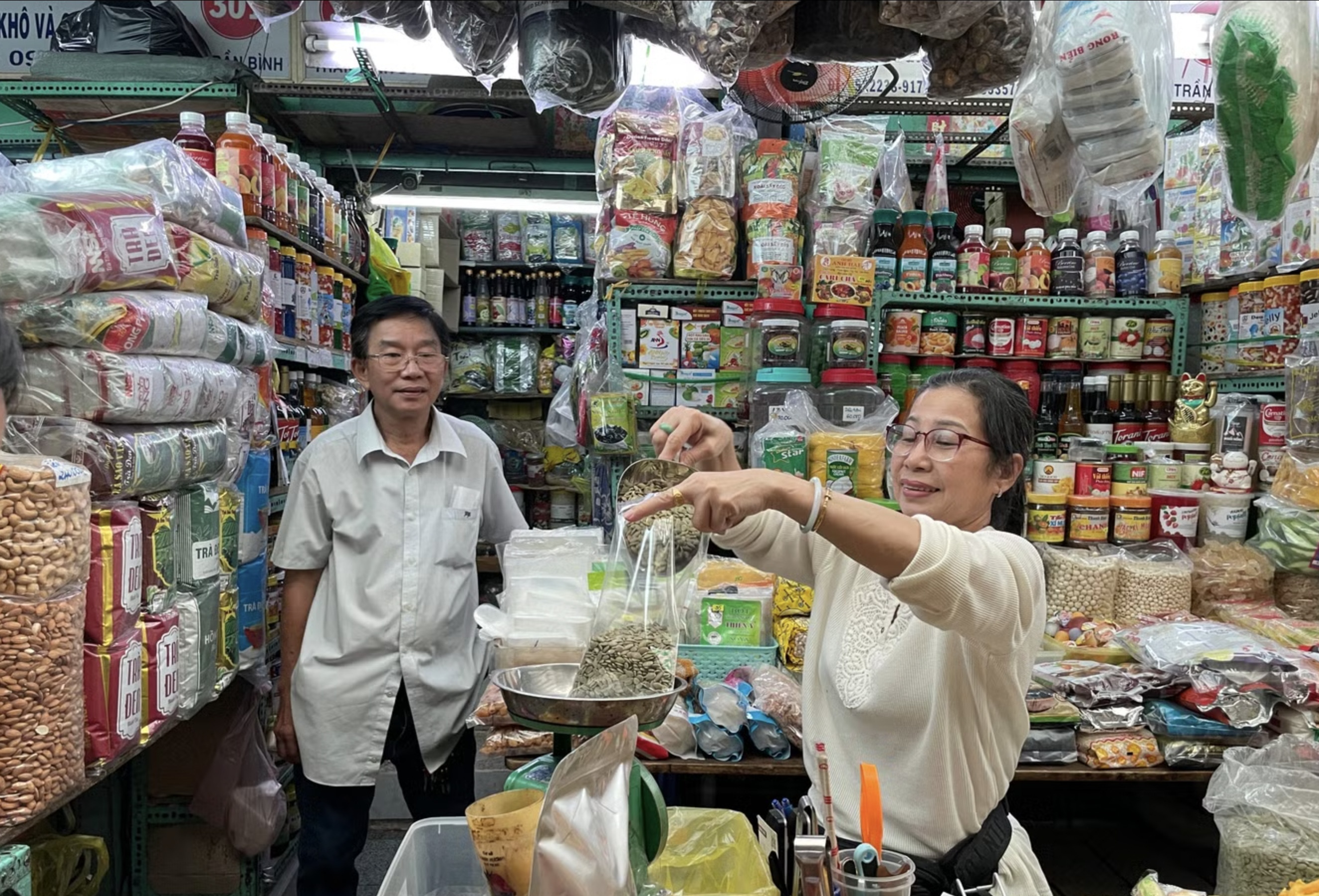 De xuat nang nguong doanh thu chiu thue len 2 ty/nam: Cao hay thap? hinh anh