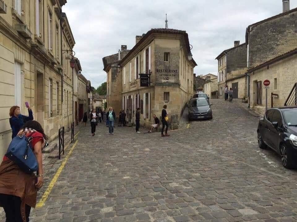 'Con pho tuoi tho' cua 8X, 9X trong game Counter-Strike o dau? hinh anh