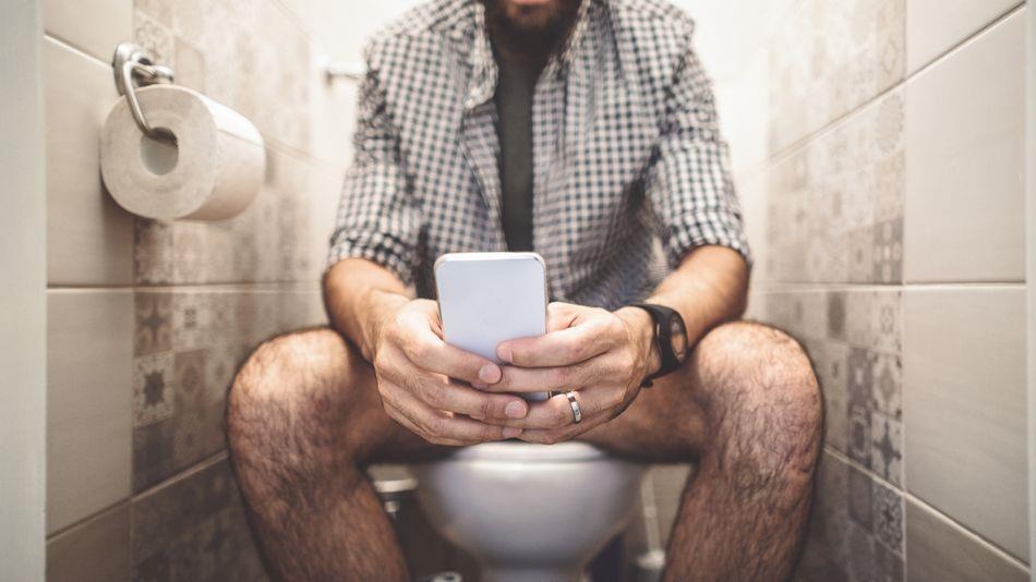 Da den luc ban che not camera truoc cua dien thoai hinh anh