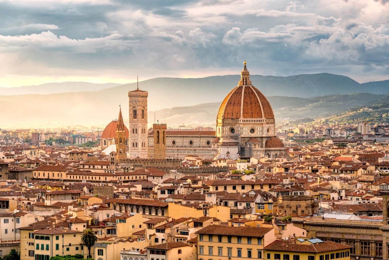 Mot thi tran o Italy tra 30.000 USD khi ban chuyen den hinh anh