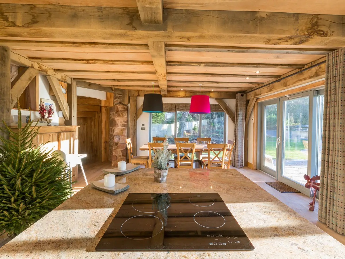 Lau dai Scotland,  Kien truc anh 5