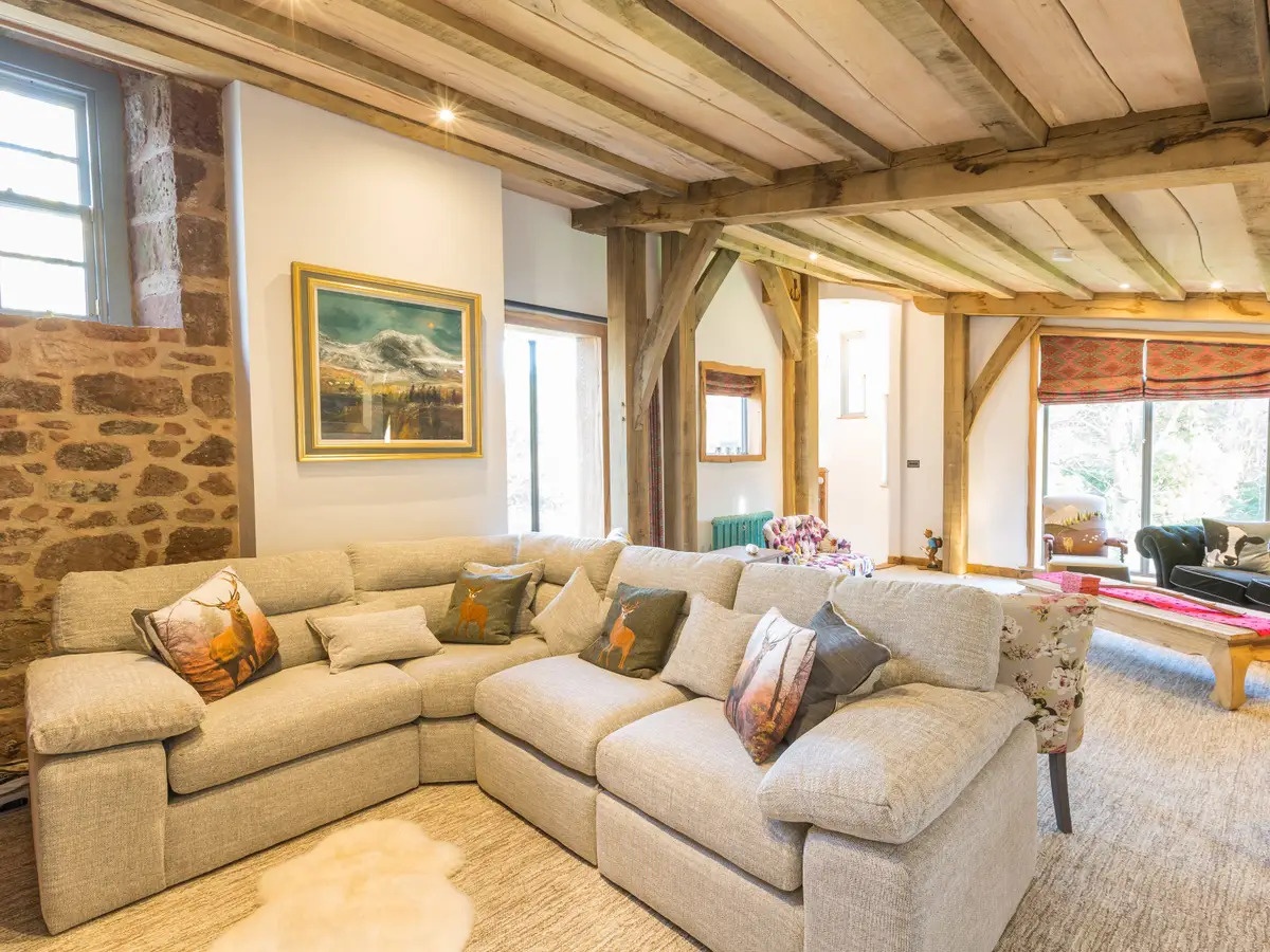 Lau dai Scotland,  Kien truc anh 6