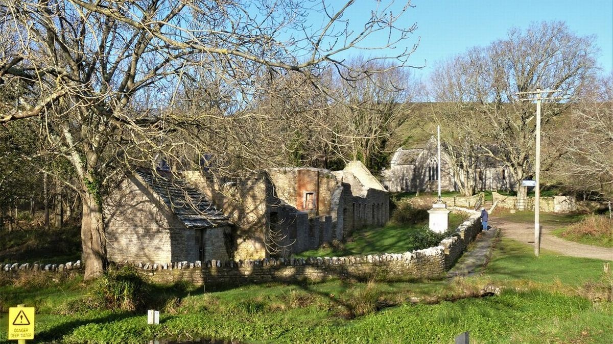 Du lich Anh,  Lang ma o Anh,  Chien tranh anh 5