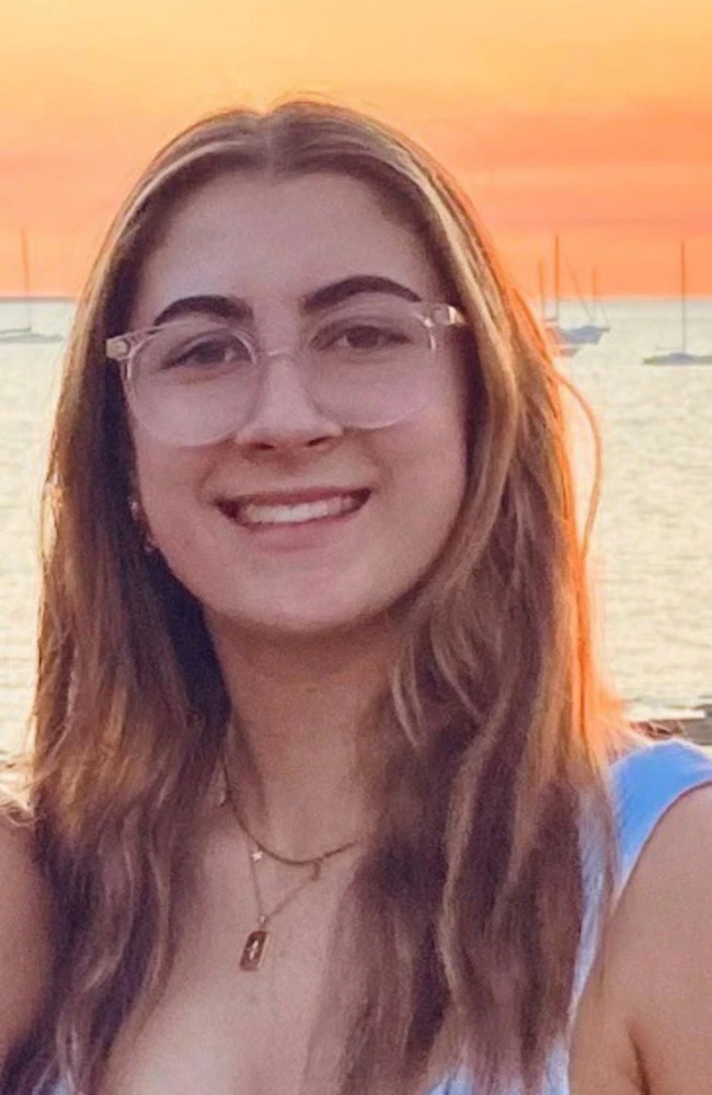 Du lich Australia,  Ca map can,  Du khach,  Tan cong bien anh 1