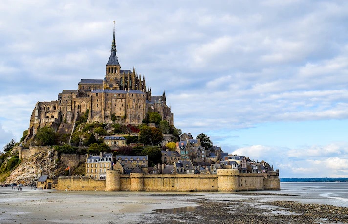 Du lich Phap,  tu vien Phap,   Mont Saint-Michel anh 4