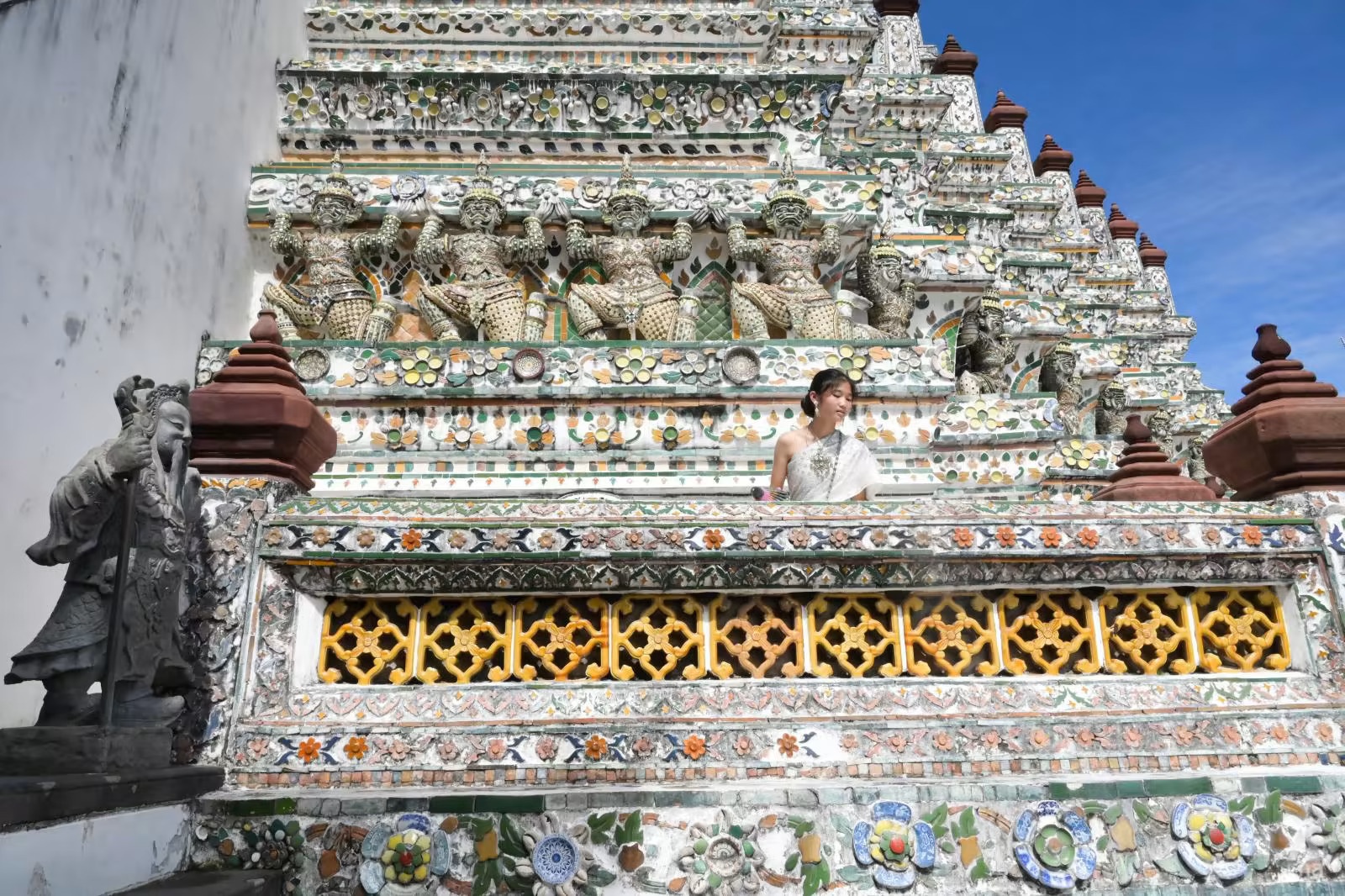 Mon kem Thai Lan,  Khach du lich,  Du lich Thai Lan,  Wat Arun anh 2