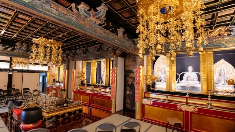 Du lich Nhat Ban,  Khach san hang sang,  Toa nha lich su anh 1