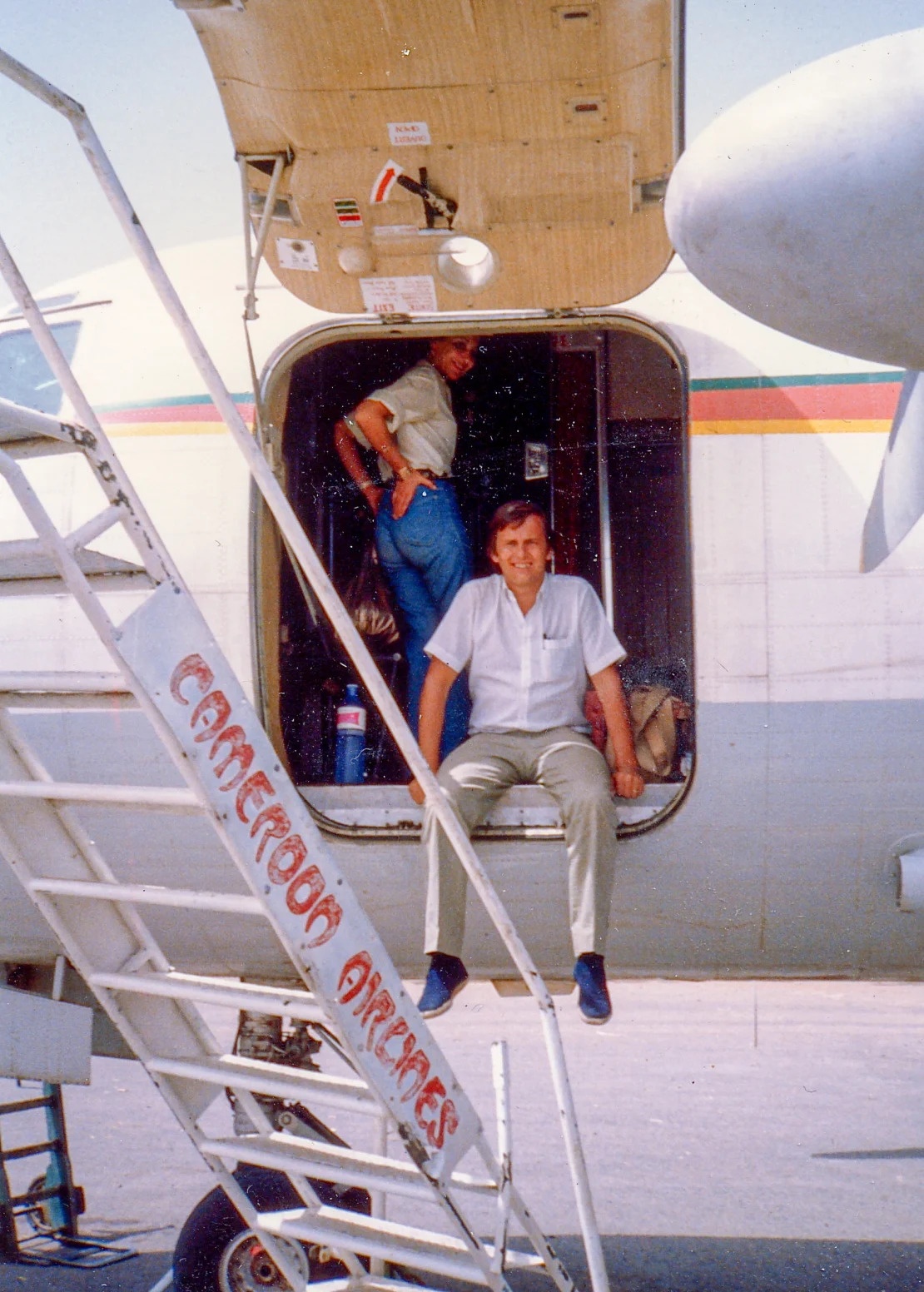 Du lich vong quanh,  Vong quanh the gioi anh 1