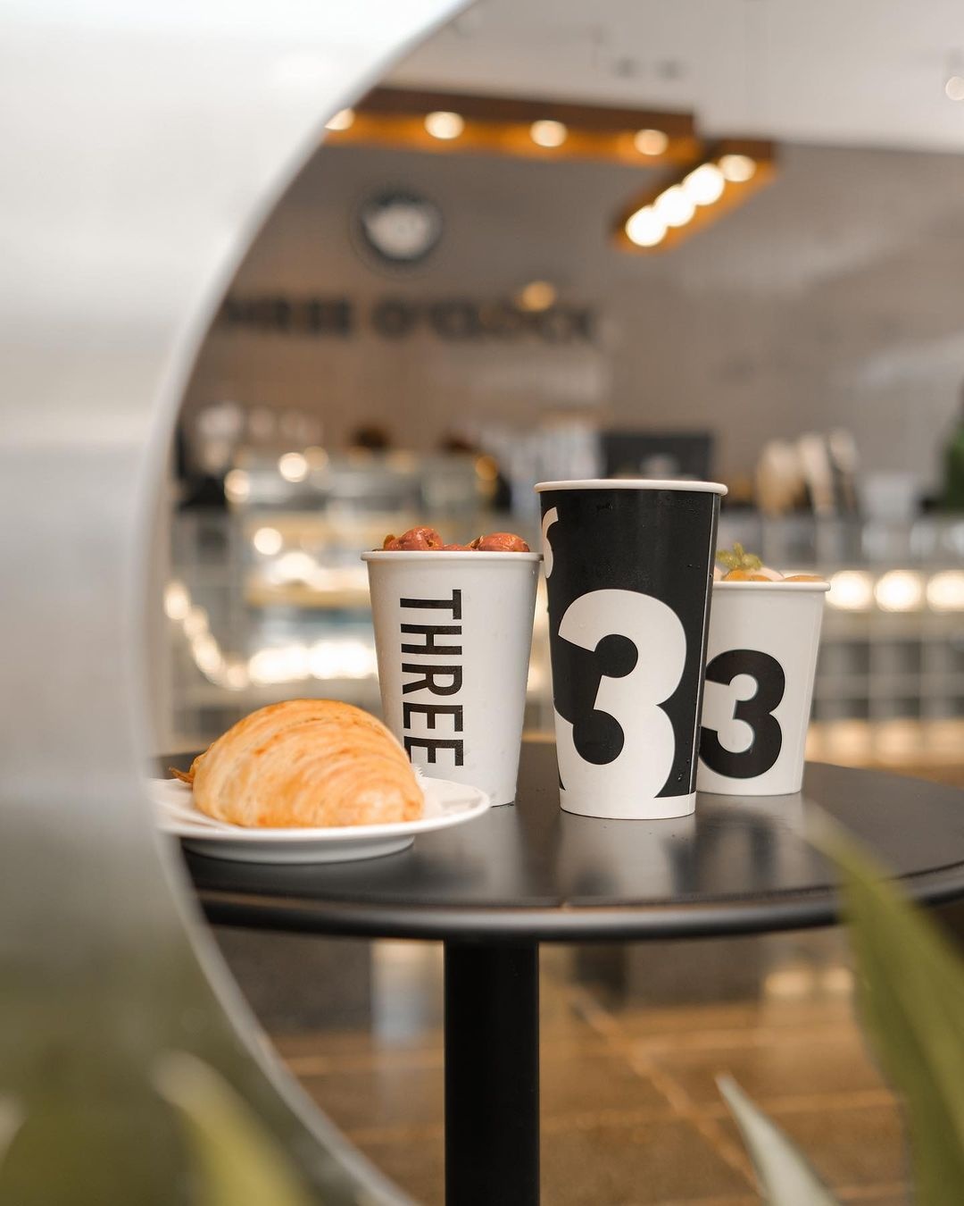 Ca phe nua dem anh 9