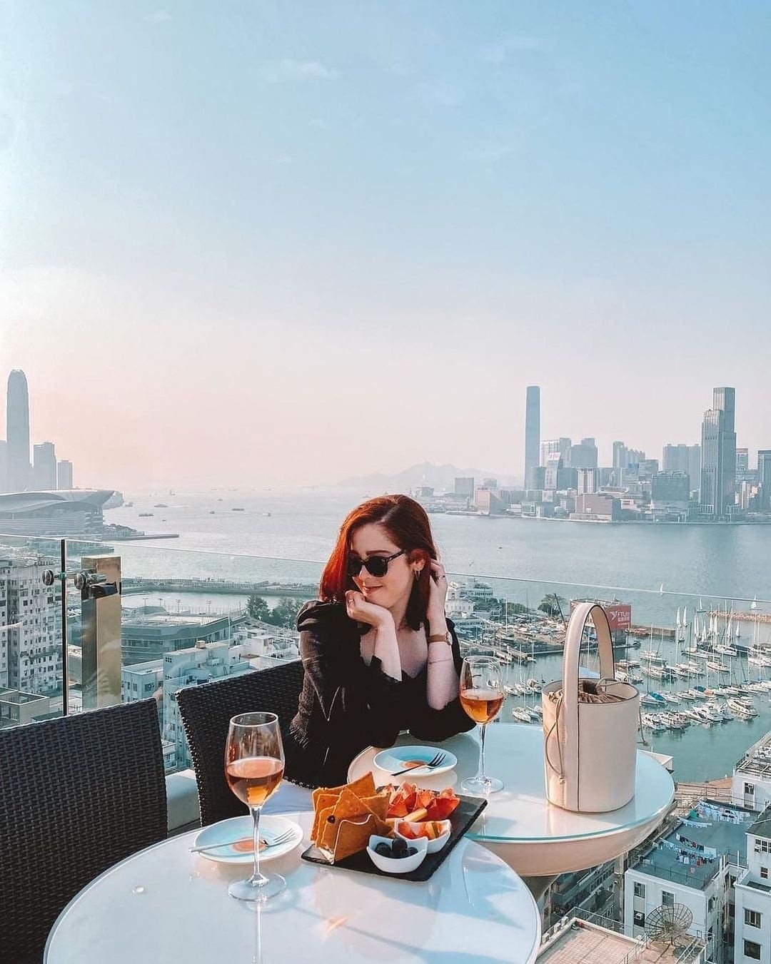 Khach san Hong Kong anh 1