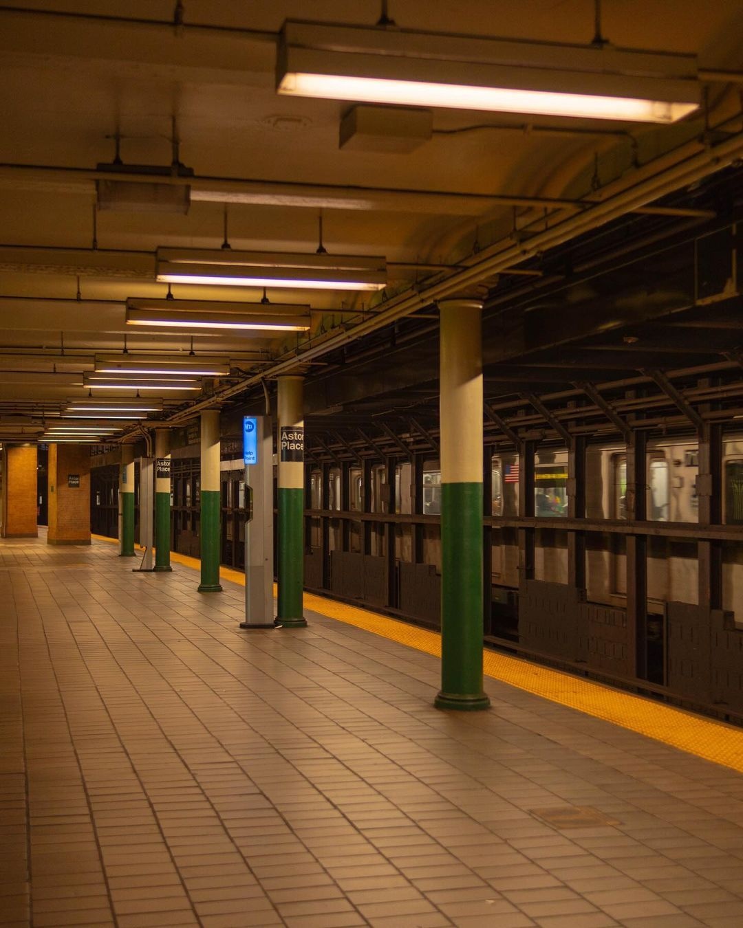 Tau dien ngam anh 14