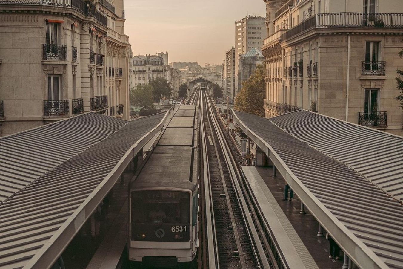 7 he thong tau dien an tuong nhat the gioi hinh anh