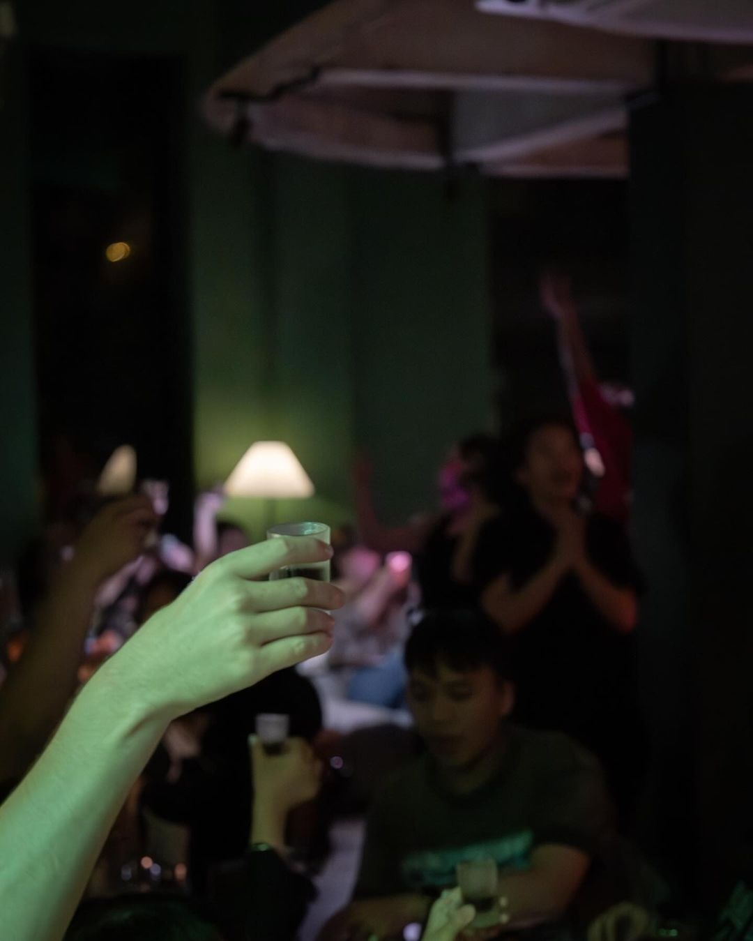 Quán bar mới mở ảnh 3 Quan bar moi mo anh 3