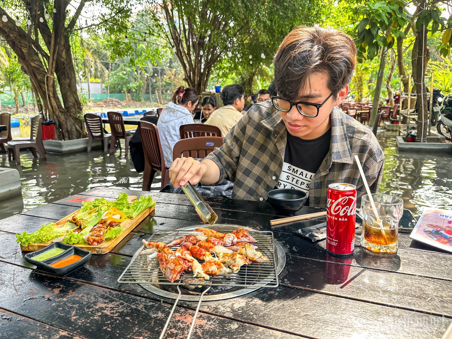 quan an loi nuoc anh 5