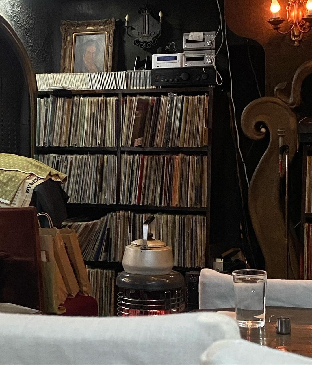 Quan ca phe Nhat anh 2