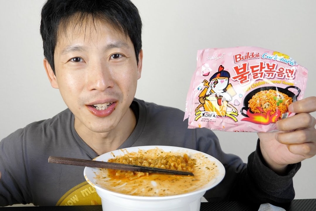 Mon mi re tien Han Quoc khien nguoi My phat cuong hinh anh