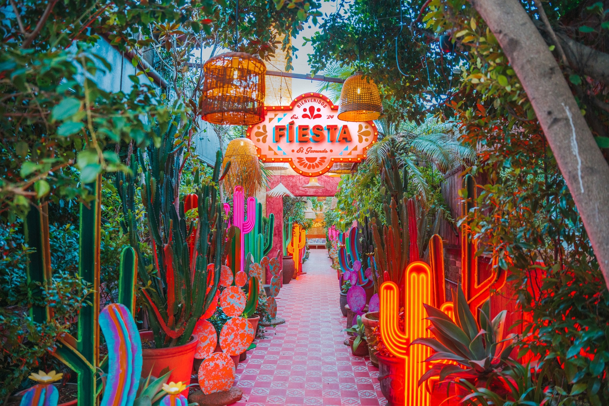 Ben trong nha hang duoc nhac ten nhieu nhat Instagram hinh anh