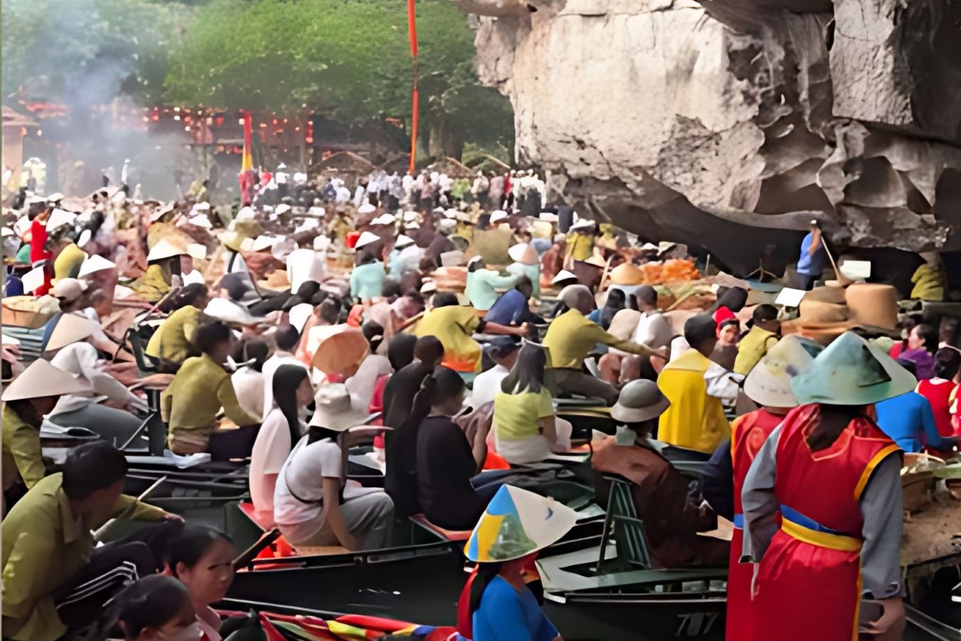 Thuc hu canh 'tac do' tai Ninh Binh giua nang nong hinh anh
