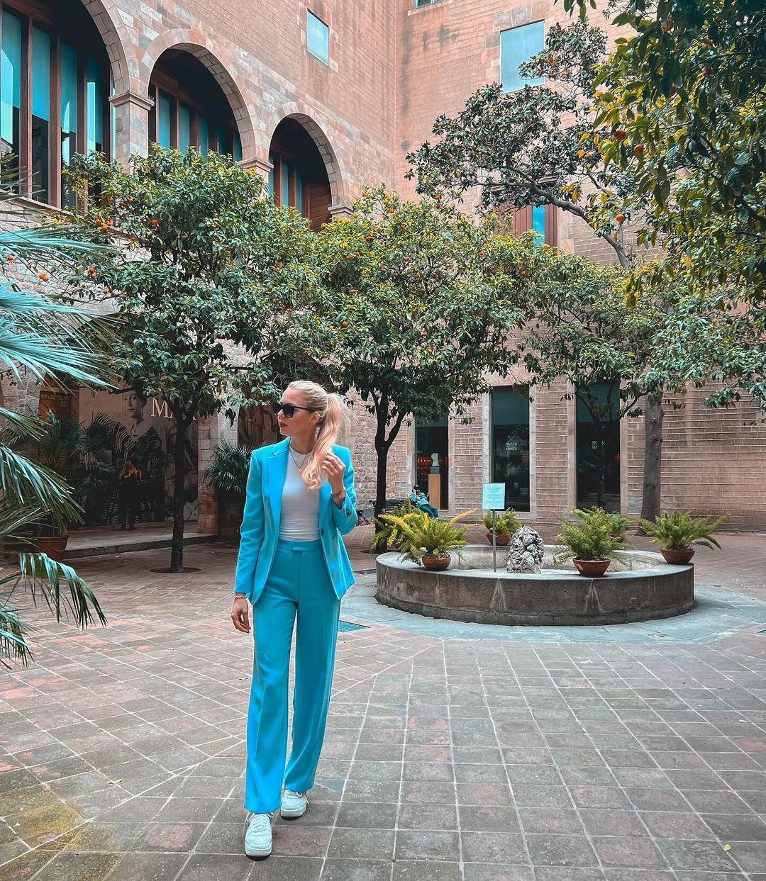 Cấm Airbnb ảnh 3 Cam Airbnb anh 3