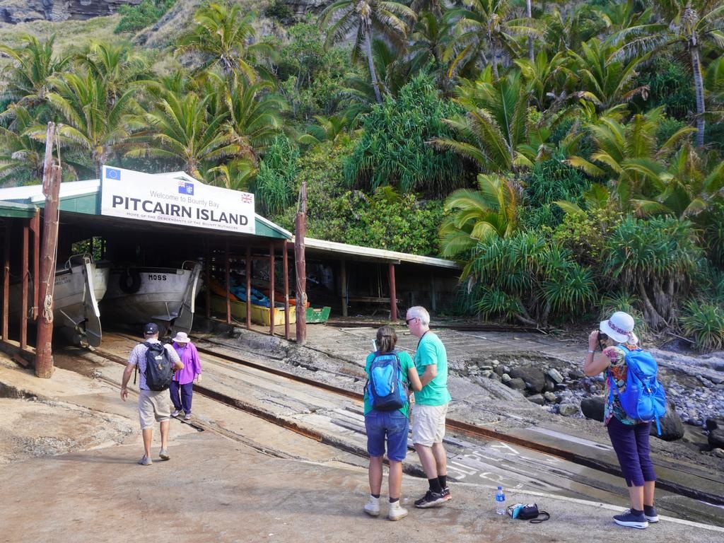 Du lich dao,  Du lich dao Pitcairn anh 5